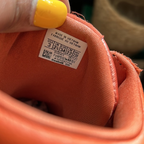 Redbox Classic Freestyle High tops - Picture 13 of 14